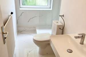 Erstbezug nach Renovierung! Helle 2-Zimmer Wohnung! Balkon! Keller! Stellplatz! – Brunhildenstraße 29, 65189 Südost, Wiesbaden – Vorschaubild 7