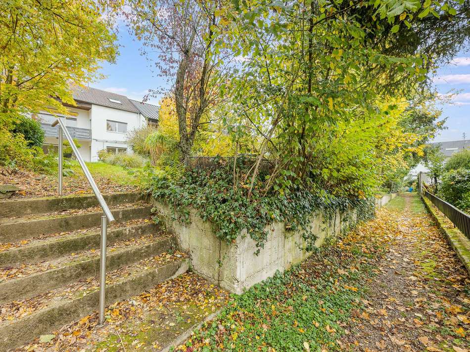 zusätzlicher Eingang über Gart