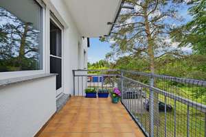Stilvoll modernisierte 2-Zimmer-ETW mit Balkon, Stellplatz & Garten in ruhiger Lage von Knielingen! – Die vollständige Adresse der Immobilie erhältst du vom Anbieter., 76187 Knielingen, Karlsruhe – Vorschaubild 3