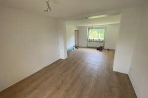 Spacious 7-Room House · Huge 2,580 m² Yard · 1 km to Clay Kaserne · Pets Welcome · Garage – 55252 Mainz-Kastel, Wiesbaden – Vorschaubild 6