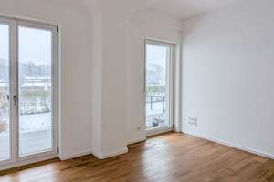 HOMESK - Direkt an der Havel: 4-Zimmer-EG-Wohnung mit Garten, Terrasse und Wasserblick – Parkstraße 11, 13585 Hakenfelde, Berlin – Vorschaubild 16
