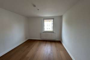 Renovierte, helle Wohnung mit Blick ins Grüne – Grüner Waldweg 51, 34121 Bad Wilhelmshöhe, Kassel – Vorschaubild 9