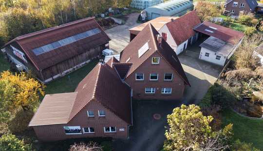 Bild von Außergewöhnliches Anwesen mit zwei Wohnhäusern, Stallungen und Entwicklungspotenzial in Oldenburg