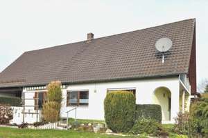 Familienfreundliches Haus mit schönem Garten und Ausbaupotential zu verkaufen
 – Die vollständige Adresse der Immobilie erhältst du vom Anbieter., 85408 Gammelsdorf – Vorschaubild 2