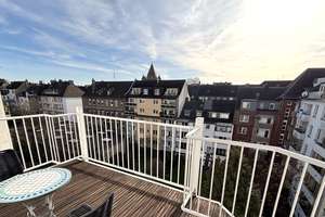 Maisonette-Penthouse-Wohnung mit direktem Fahrstuhlzugang und zwei Dachterrassen – Die vollständige Adresse der Immobilie erhältst du vom Anbieter., 40476 Golzheim, Düsseldorf – Vorschaubild 7