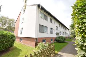 RÖNPAGEL IMMOBILIEN: Bemerode + 2 Zi. WHG + mod. EBK + Loggia + Einzelgarage – Anecampstr. 15 B, 30539 Bemerode, Hannover – Vorschaubild 3