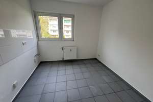 Freundliche 3 Zi.-Whng. mit Balkon - weisses Wannenbad - Duisburg Rheinhausen – Lortzingstraße 12, 47226 Rheinhausen-Mitte, Duisburg – Vorschaubild 3