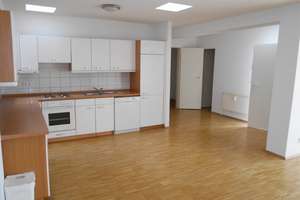 Mit Einzugs-BONUS! Individueller Wohngenuss in der City °° viel Platz auf 81 m², große Fensterfront – Stresemannstraße 12, 40210 Stadtmitte, Düsseldorf – Vorschaubild 6