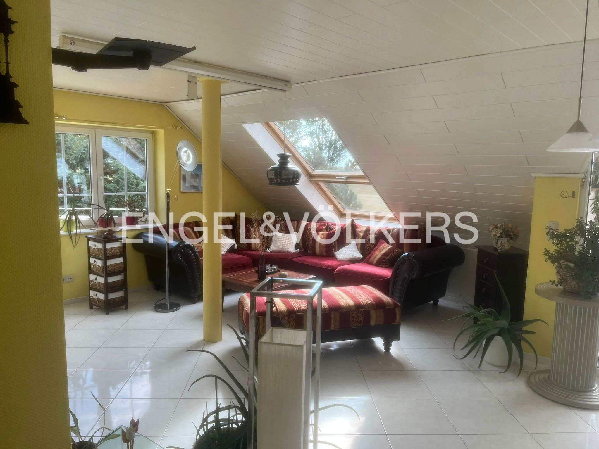 Immobilie in Dobin am See - Romantisches Dreigiebelhaus am See –                 Komfort und Ruhe in idyllischer Lage - Bild 5