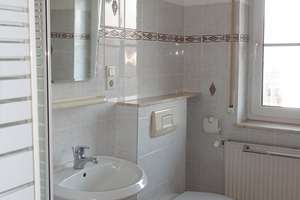 Ihr neues Zuhause in Eschwege: Großzügiges Zweifamilienhaus mit Potenzial für die ganze Familie – Fritz-Delius-Str. 58, 37269 Eschwege – Vorschaubild 5