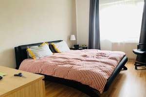 Helle 2 Zimmerwohnung mit Balkon und Wohnküche in Mörsenbroich. -Nähe ARAG Hochhaus! – Münsterstraße 401, 40470 Mörsenbroich, Düsseldorf – Vorschaubild 1