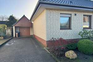 Gepfl. Haus mit tollem Grundstück, schöner Garage, Keller und neuem Dach – Steinburg (Kreis) – Vorschaubild 26