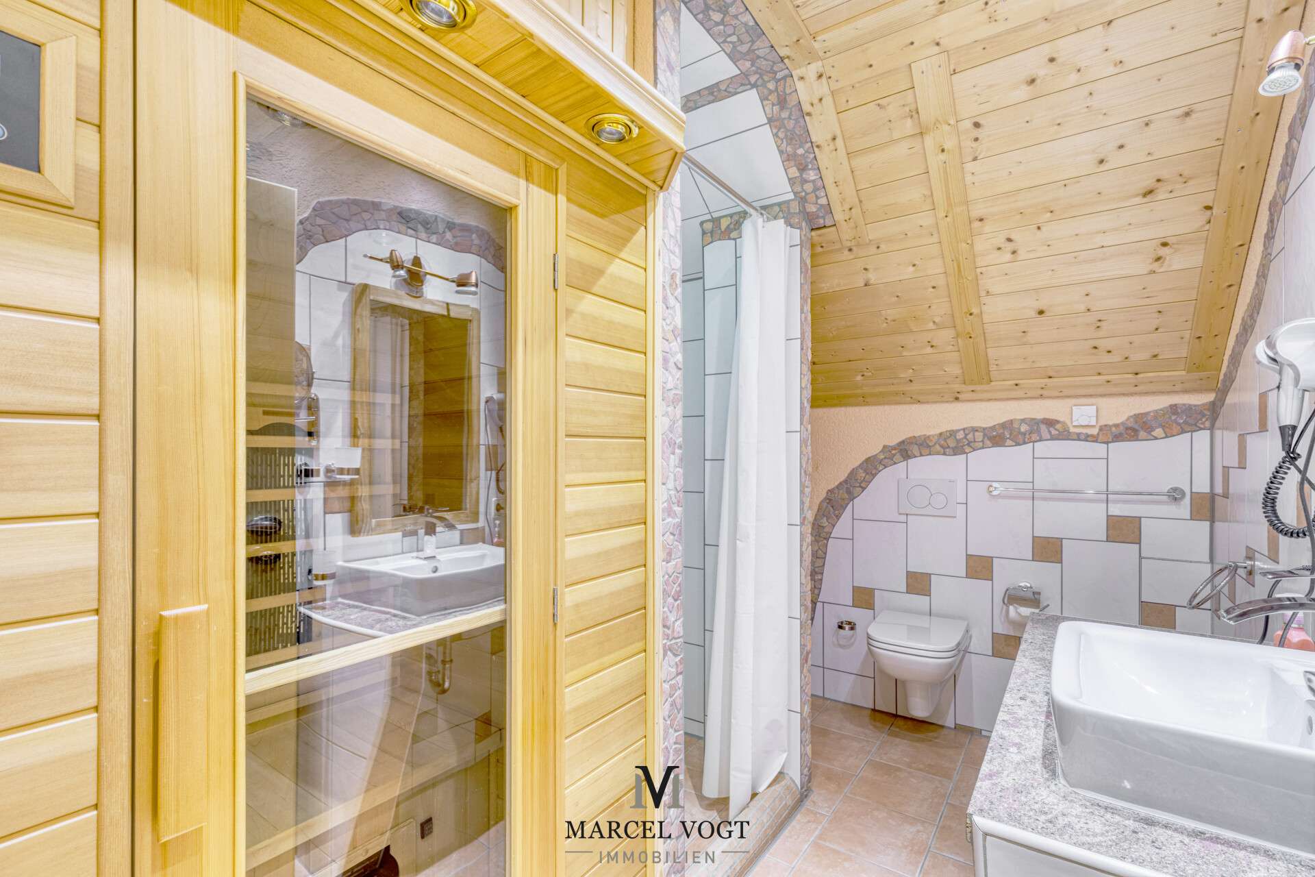 Immobilie in Hülben - Großes Familienhaus mit Premium-Ausstattung und Vermietungsoption - Bild 9