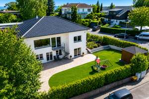 Exklusives Traumhaus mit Energieklasse A in begehrter Lage - fußläufig zur Stadt !