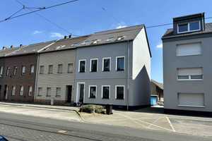 Erstbezug nach Kernsanierung: EG-Wohnung mit 2 Zimmern- Bezugsfertig /Gemeinschaftsterrasse – Kölner Straße 348, 47807 Krefeld – Vorschaubild 1