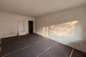 Bonjour Haidhausen! Renovierte 2-Zimmer-Wohnung mit Balkon und Einbauküche