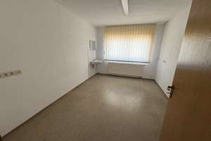 Ihre Chance: Mehrfamilienhaus mit riesigem Grundstück und Gestaltungsfreiheit – Die vollständige Adresse der Immobilie erhältst du vom Anbieter., 91617 Oberdachstetten – Vorschaubild 9