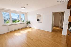 Panorama-Wohnen mit beeindruckendem Blick auf den Berliner Fernsehturm – Die vollständige Adresse der Immobilie erhältst du vom Anbieter., 10179 Friedrichshain, Berlin – Vorschaubild 2
