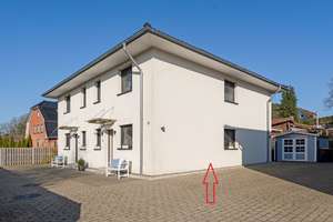 top modernes Halbhaus in zentraler und schöner Wohnlage von Bosau am Großen Plöner See – Die vollständige Adresse der Immobilie erhältst du vom Anbieter., 23715 Bosau – Vorschaubild 4