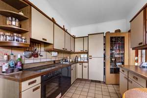 Charmantes Anwesen mit Einliegerwohnung und weitläufigem Garten– Raum für Familie, Ideen und Zukunft – Die vollständige Adresse der Immobilie erhältst du vom Anbieter., 28717 Lesum, Bremen – Vorschaubild 12