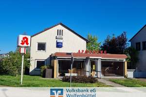 Zweifamilienhaus mit Laden (ehem. Apotheke)!