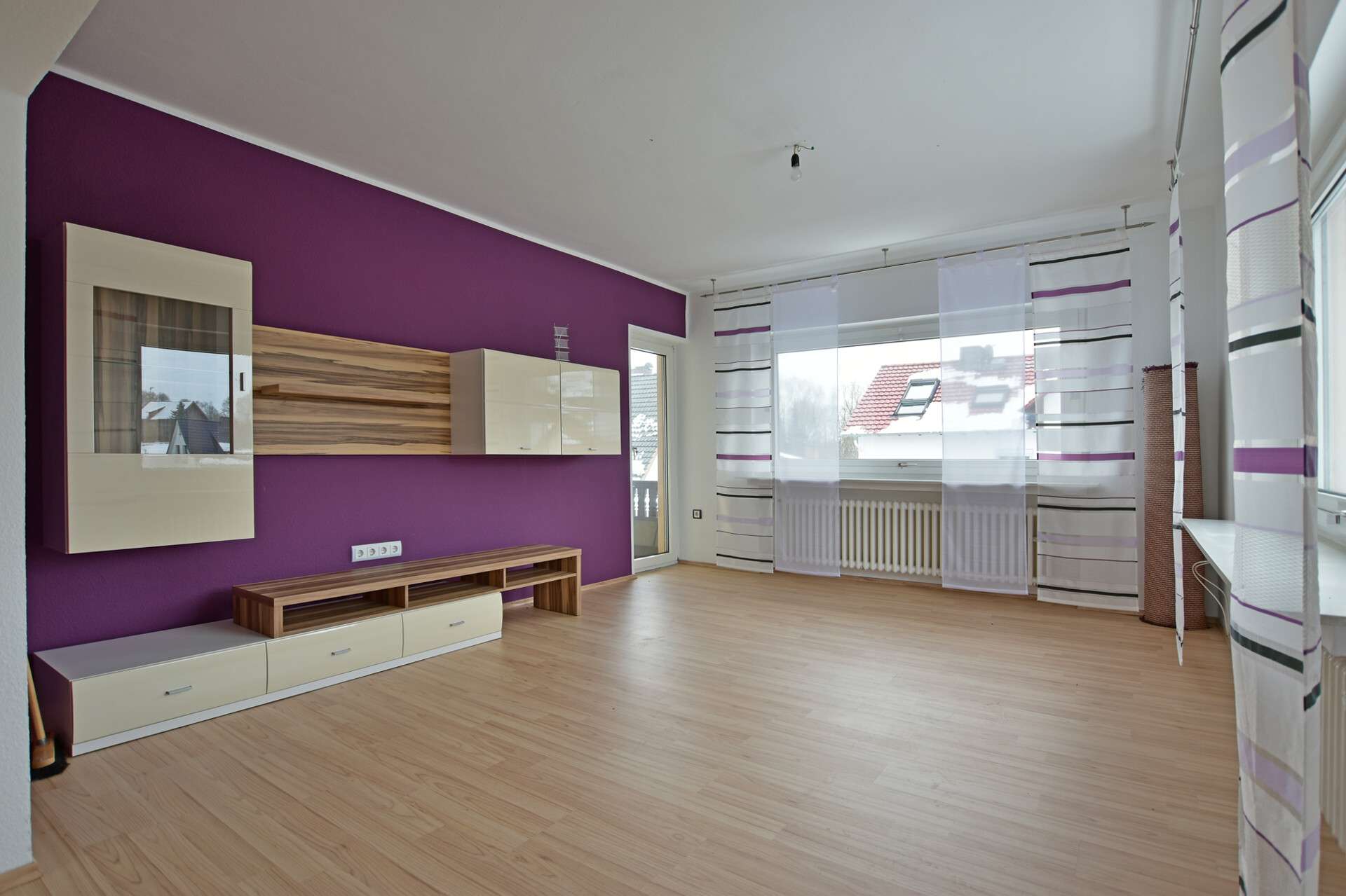 Immobilie in Niedenstein - Gepflegtes Ein- bis Zweifamilienhaus in reizvoller Feldrandlage von Niedenstein-Metze - Bild 9