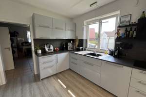 Wohnen mit Charakter: Großzügiges Einfamilienhaus in Rostock – Sonnenblumenweg 98, 18119 Seebad Diedrichshagen, Rostock – Vorschaubild 5