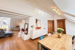 Exklusive Dachgeschoss-Maisonette-Wohnung mit Haus-im-Haus-Charakter in Bestlage nahe Menterschwaige – Die vollständige Adresse der Immobilie erhältst du vom Anbieter., 81545 Harlaching, München – Vorschaubild 7