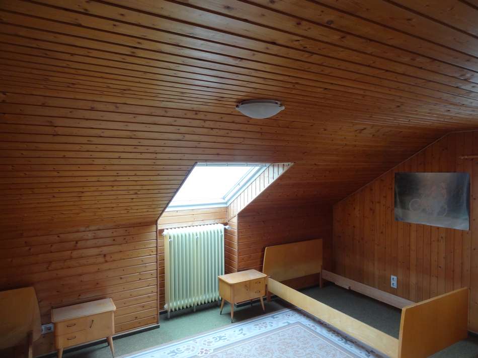DG_Raum2_Blick_Südfenster_x