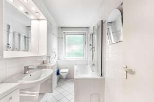 Bremen-Hulsberg: gut geschnittene 3-Zimmer-Wohnung im 1. OG mit Loggia in ruhiger Sackgassenlage – Die vollständige Adresse der Immobilie erhältst du vom Anbieter., 28205 Hulsberg, Bremen – Vorschaubild 12
