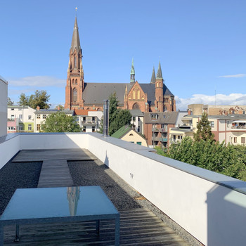 5-Raum-Wohnung mit großer Dachterrasse und einzigartigem Blick auf die Paulskirche
