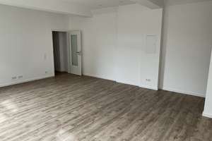 Schöne und helle 2 Zimmerwohnung in einem ruhigen Hinterhaus zentral in Wiesbaden – Die vollständige Adresse der Immobilie erhältst du vom Anbieter., 65183 Mitte, Wiesbaden – Vorschaubild 9