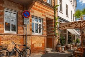 Altbaujuwel in Neuenheim – Stilvolles 4-Familienhaus aus der Gründerzeit – Die vollständige Adresse der Immobilie erhältst du vom Anbieter., 69120 Neuenheim, Heidelberg – Vorschaubild 3