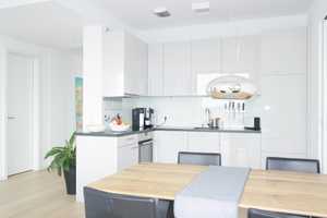 Außergewöhnliche 2,5-Zimmer-Wohnung mit tollem Ausblick im höchsten Wohnhaus Stuttgarts – Stuttgart – Vorschaubild 2