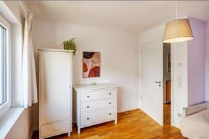 Möbliert: Schöne Doppelhaushälfte mit Garten, hell und freundlich  – Die vollständige Adresse der Immobilie erhältst du vom Anbieter., 80995 Feldmoching, München – Vorschaubild 10
