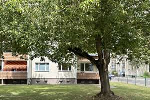 3-Zimmer-Whg. in Stadtfeld in ruhiger, grüner Lage