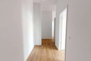 Erstbezug: Helle 3-Zi.Whg. mit offener Wohnküche und Loggia! – Zerzabelshofstraße 15, 90478 Ludwigsfeld, Nürnberg – Vorschaubild 13