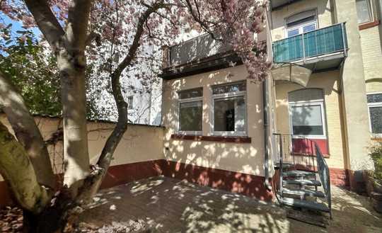 Stilvolle Erdgeschosswohnung in Lu-Süd – 4 Zimmer, Küche, Bad und Gäste-WC