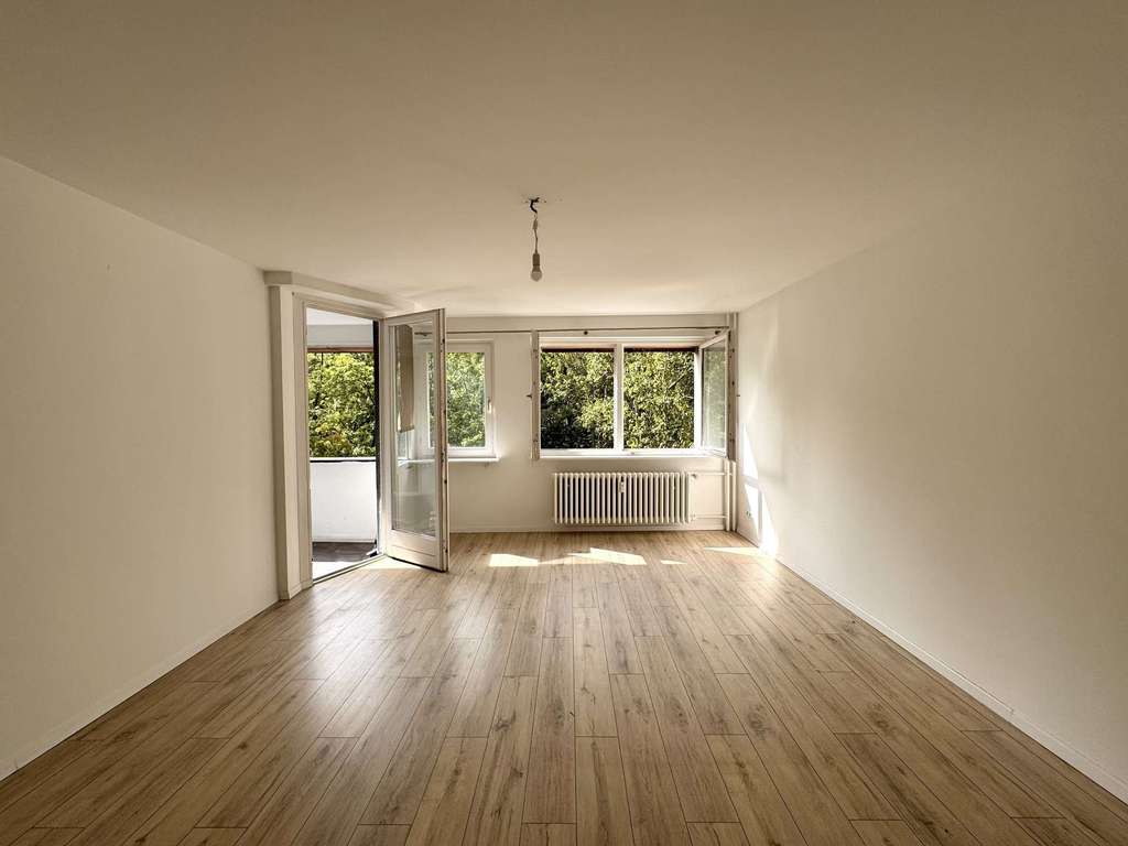 Bezugsfertig & modernisiert – Lichtdurchflutete 3-Zimmer-Wohnung mit Balkon in Toplage-Schöneberg