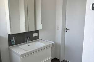 Reihenhaus sonnige Feldrandlage mit Terrasse Balkon 4,5 Zi. 138m² in Frankfurt a. M. Nieder-Eschbach – 60437 Nieder-Eschbach, Frankfurt am Main – Vorschaubild 10