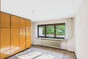 Exklusives Anwesen in Laufamholz – waldähnliches Grundstück mit repräsentativem Wohnhaus – Die vollständige Adresse der Immobilie erhältst du vom Anbieter., 90482 Laufamholz, Nürnberg – Vorschaubild 12