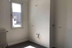 große 3-Zimmer-Wohnung direkt im Herzen von Aachen zu vermieten – Hartmannstr. 8 - 10, 52062 Markt, Aachen – Vorschaubild 6