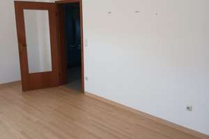 Attraktive 3-Zimmer-Wohnung: Helles Dachgeschoss in Fürth – Regelsbacher Straße 26a, 90768 Atzenhof, Burgfarrnbach, Fürth – Vorschaubild 3