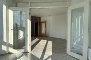 3-Zimmer Endetagen-Wohnung mit Südloggia und Tiefgaragen-Stellplatz – Rudolf-Schülke-Straße -, 22850 Norderstedt – Vorschaubild 3
