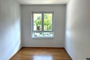 * WOHNEN NAHE SCHLOßSTRAßE: REPRÄSENTATIVER NEUBAU MIT EINBAUKÜCHE, PARKETT, BALKON & 2 BÄDERN! * – 12163 Steglitz, Berlin – Vorschaubild 8