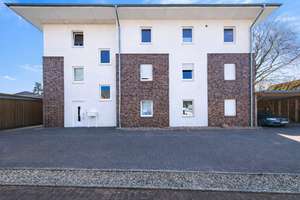 Voll vermietetes Mehrfamilienhaus in moderner Bauweise – Die vollständige Adresse der Immobilie erhältst du vom Anbieter., 24784 Westerrönfeld – Vorschaubild 2