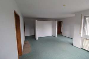 Frei gewordene Eigentumswohnung mit Balkon und PKW-Stellplatz am Haus – Die vollständige Adresse der Immobilie erhältst du vom Anbieter., 9224 Grüna, Chemnitz – Vorschaubild 2