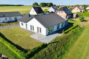 **Wohnen auf einer Ebene: Neuwertiger Bungalow mit Carport** – Bitburg-Prüm (Kreis) – Vorschaubild 4