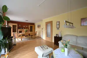 Familienfreundliches Zuhause mit Garage und Keller – 4-Raum-Wohnhaus in naturnaher Lage – Ibbenbürener Straße 9, 6862 Dessau-Roßlau – Vorschaubild 11