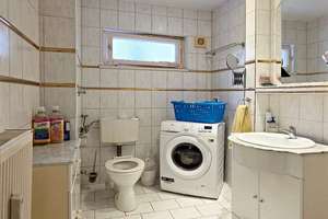 Bezugsfreie 3-Zimmer-Wohnung im HP mit Stellplatz und Parkett im Schöneberger Winterfeldt-Kiez! – 10781 Schöneberg, Berlin – Vorschaubild 7